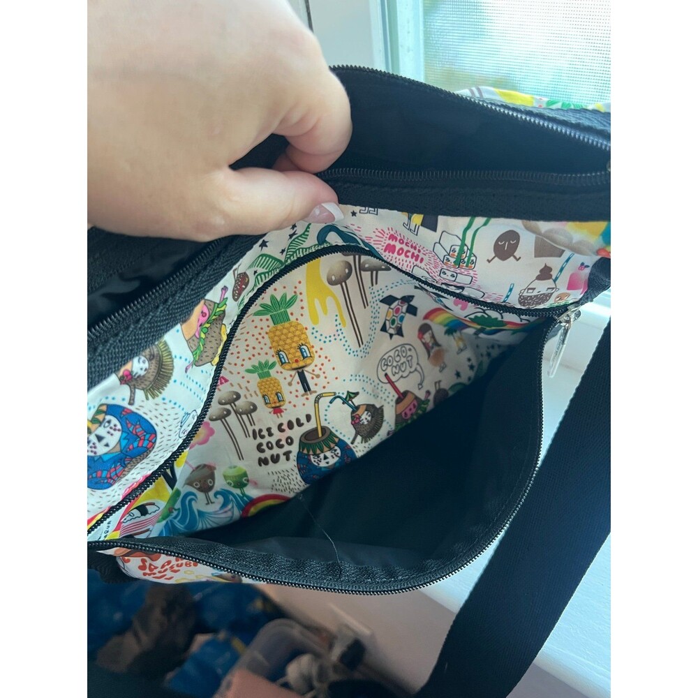 LeSportSac Classic Hobo Crossbody Bag in “Onolicious” Hawaii Retired Print! - Picture 6 of 12